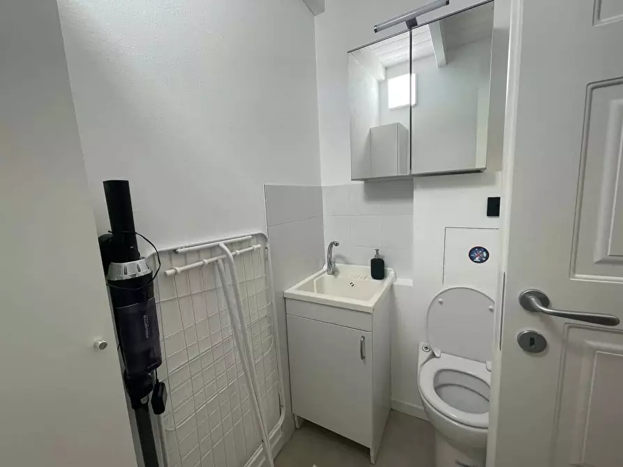 Immagine 13 di Appartamento in affitto  in Via Olona7 a Milano