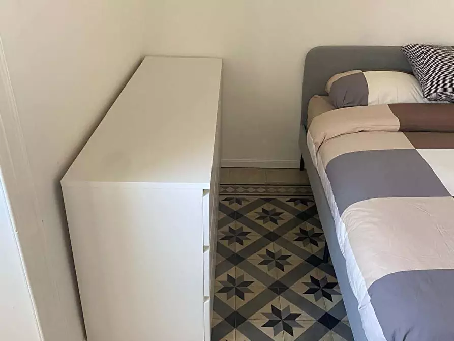 Immagine 5 di Camera in affitto  in Alzaia Naviglio Grande10 a Milano