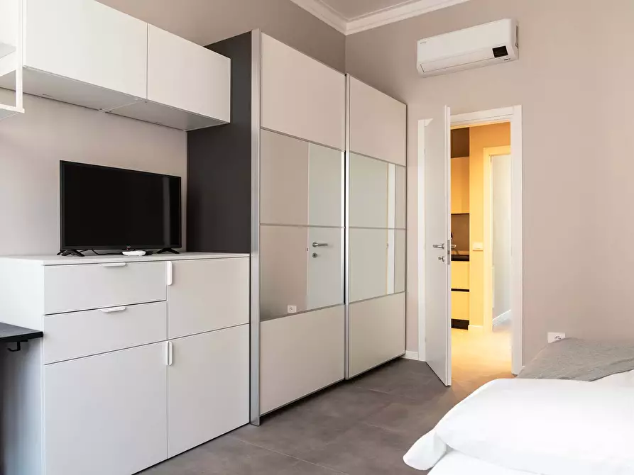 Immagine 13 di Appartamento in affitto  in Via Antonio Bazzini a Milano