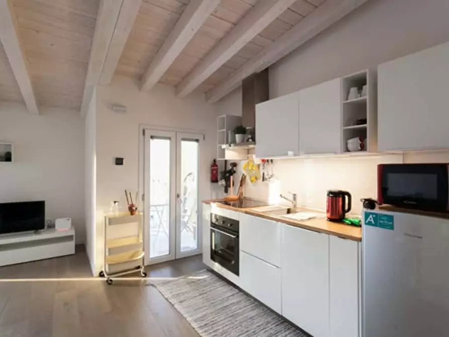 Immagine 8 di Appartamento in affitto  in Via Carlo Farini82 a Milano