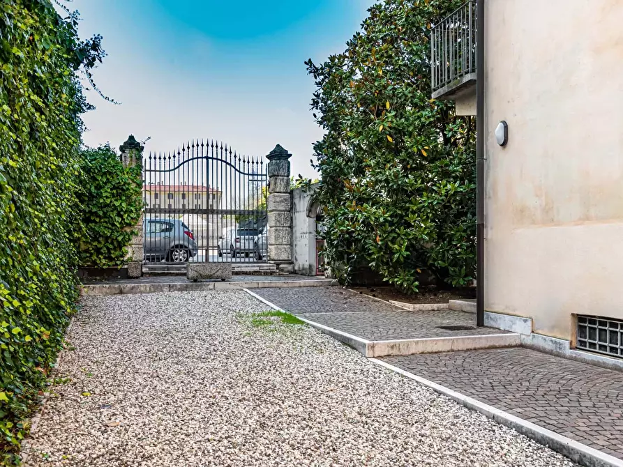 Immagine 23 di Appartamento in affitto  in Rigaste San Zeno25 a Verona