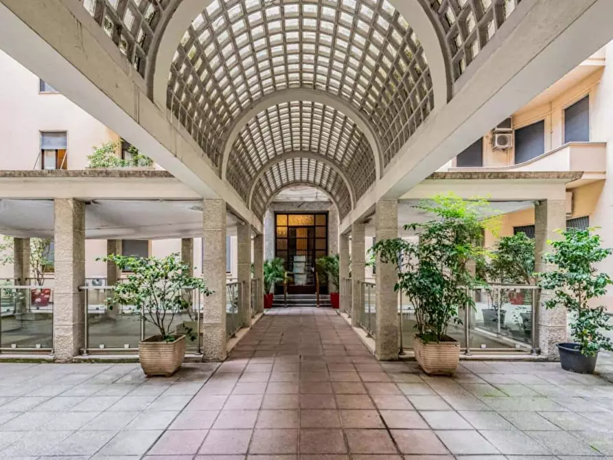 Immagine 25 di Appartamento in affitto  in Corso Sempione62 a Milano