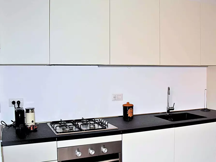 Immagine 3 di Appartamento in affitto  in Via Sisto IV113 a Roma