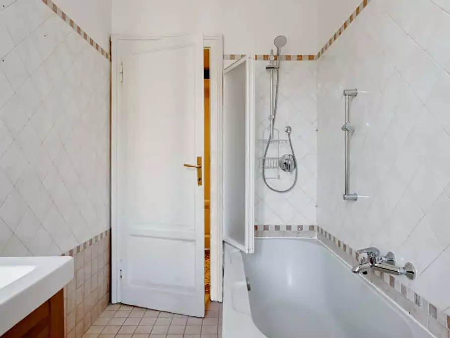 Immagine 12 di Camera in affitto  in Via Annibale Caretta1 a Milano