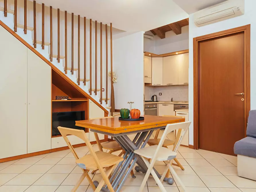 Immagine 8 di Appartamento in affitto  in Via Coluccio Salutati a Milano