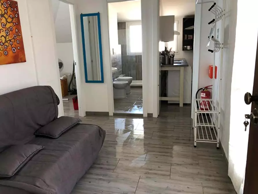 Immagine 2 di Appartamento in affitto  in Lungomare Duca degli Abruzzi28 a Roma