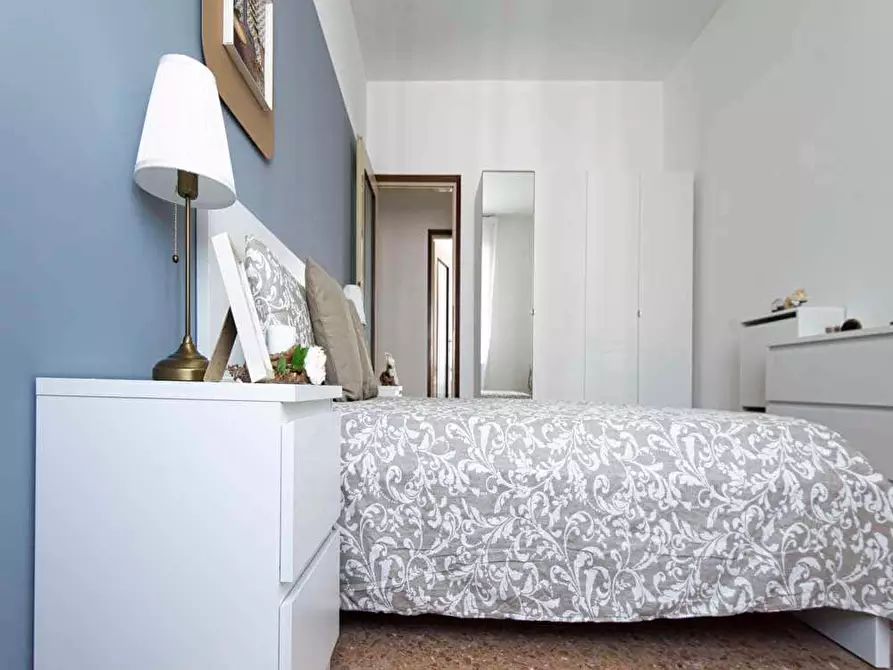 Immagine 5 di Camera in affitto  in Via Alberto Nota39 a Milano