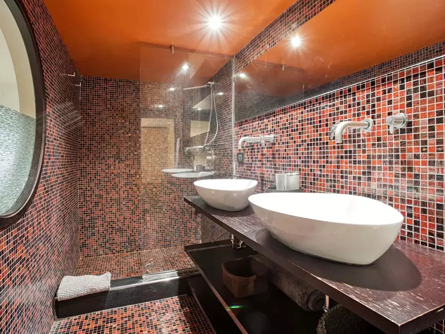 Immagine 31 di Appartamento in affitto  in Via Lecco a Milano