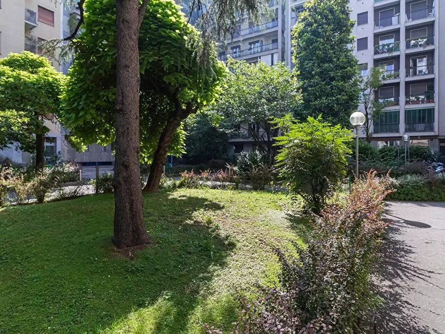 Immagine 25 di Appartamento in affitto  in Viale Teodorico19 a Milano