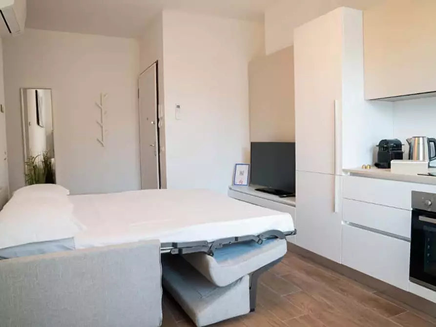 Immagine 11 di Appartamento in affitto  in Via Merano7 a Verona