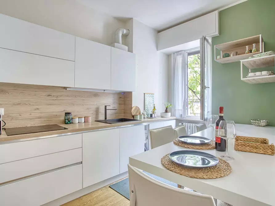 Immagine 6 di Appartamento in affitto  in Viale Teodorico19 a Milano