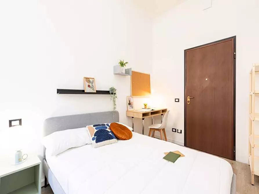 Immagine 6 di Camera in affitto  in Viale Col di Lana6 a Milano