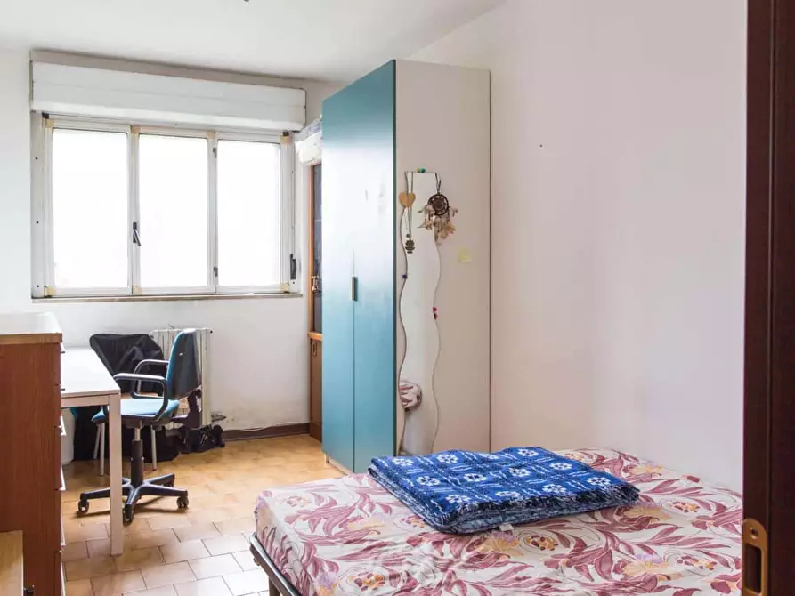 Immagine 2 di Camera in affitto  in Via dei Missaglia a Milano
