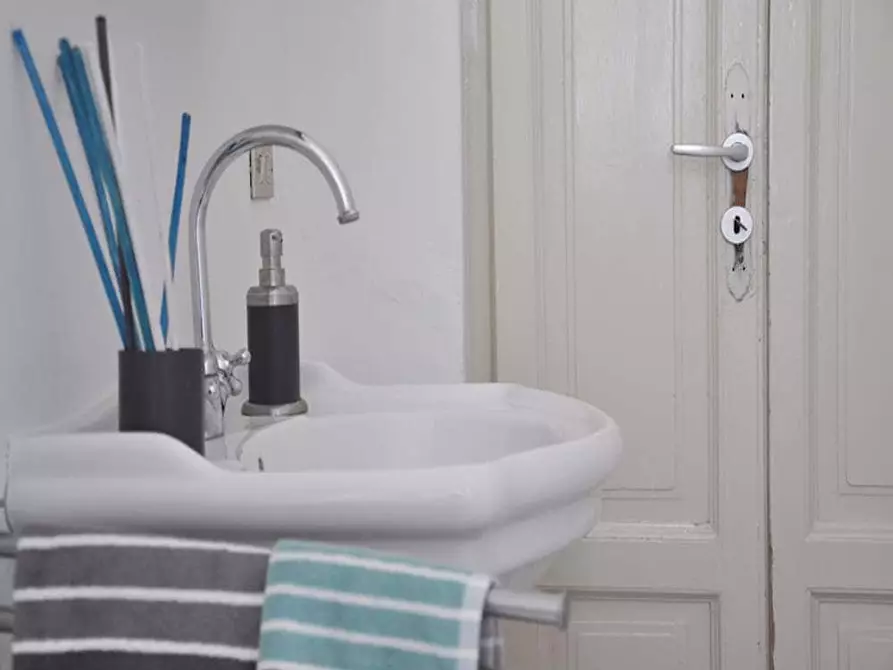 Immagine 26 di Camera in affitto  in Via Mauro Macchi2 a Milano