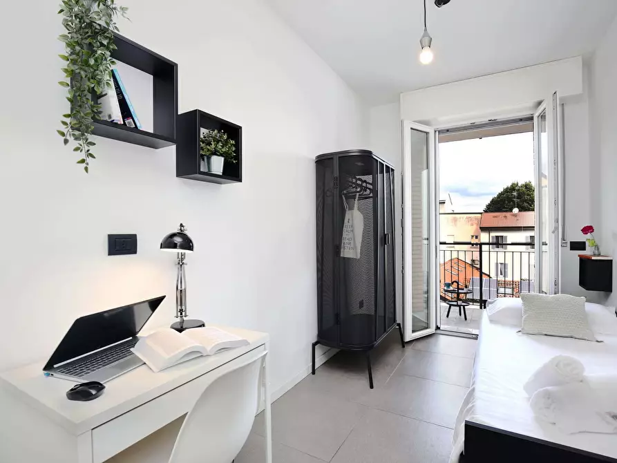 Immagine 17 di Appartamento in affitto  in Via Luigi Mercantini a Milano