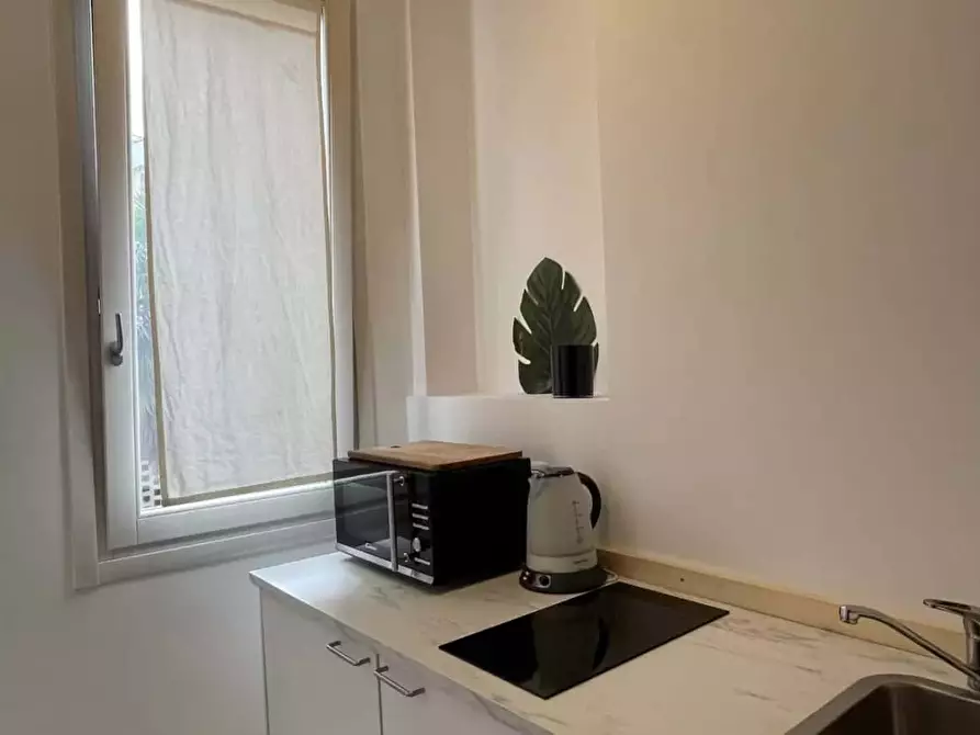 Immagine 25 di Appartamento in affitto  in Via Caccialepori41 a Milano