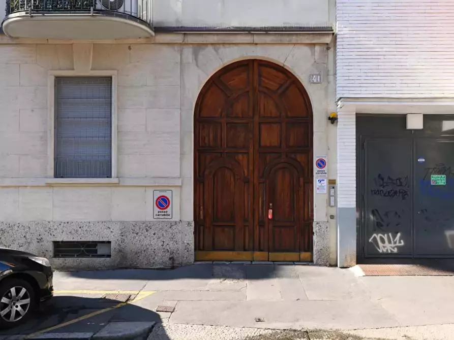 Immagine 35 di Appartamento in affitto  in Via Caccialepori41 a Milano