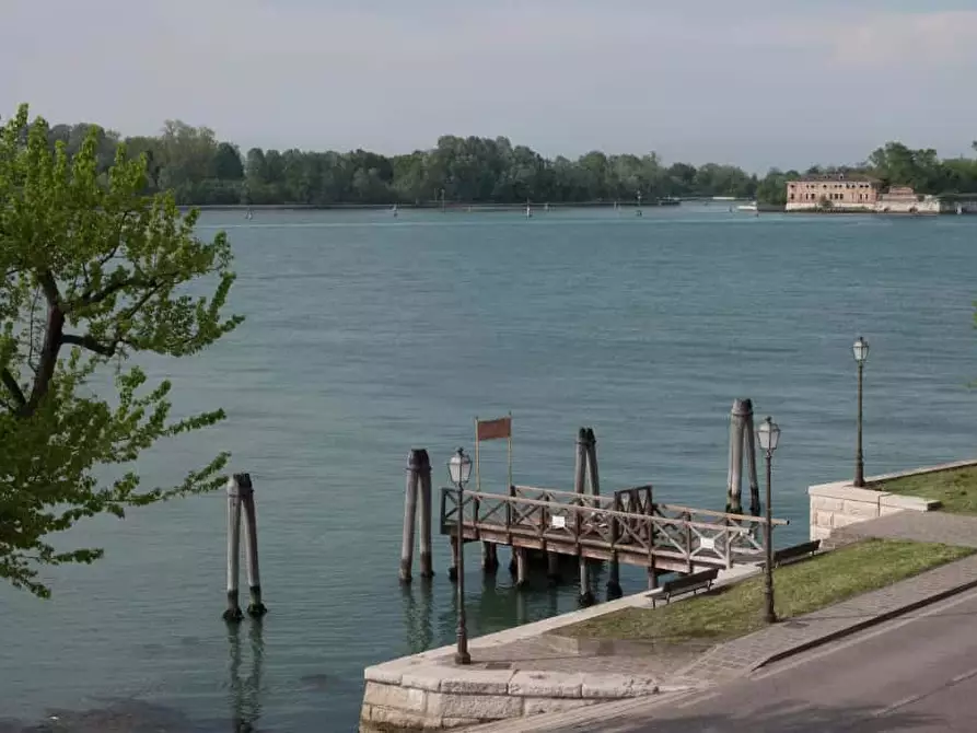 Immagine 25 di Appartamento in affitto  in Riviera San Nicolò31 a Venezia