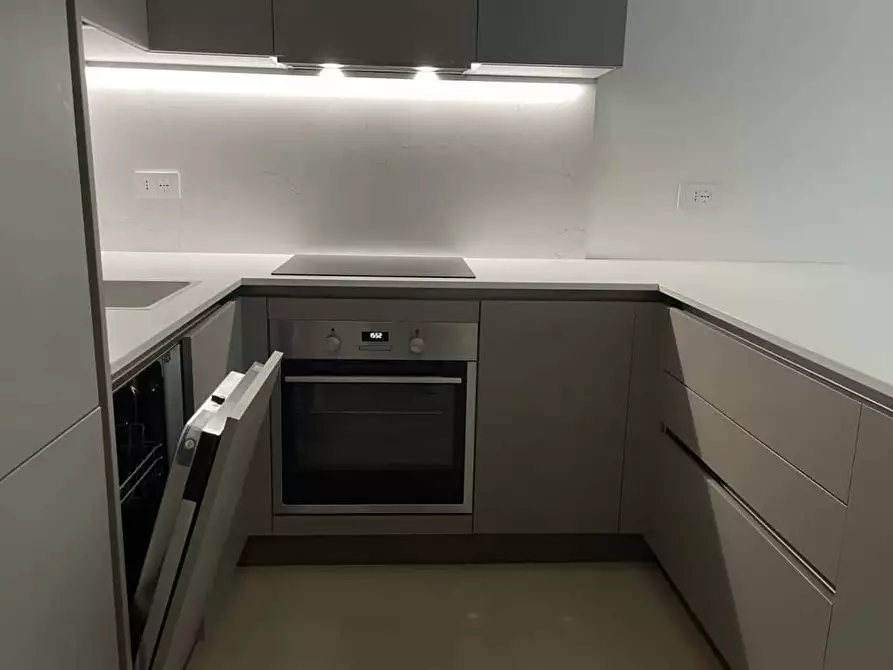 Immagine 16 di Appartamento in affitto  in Via Antonio Cecchi18 a Milano