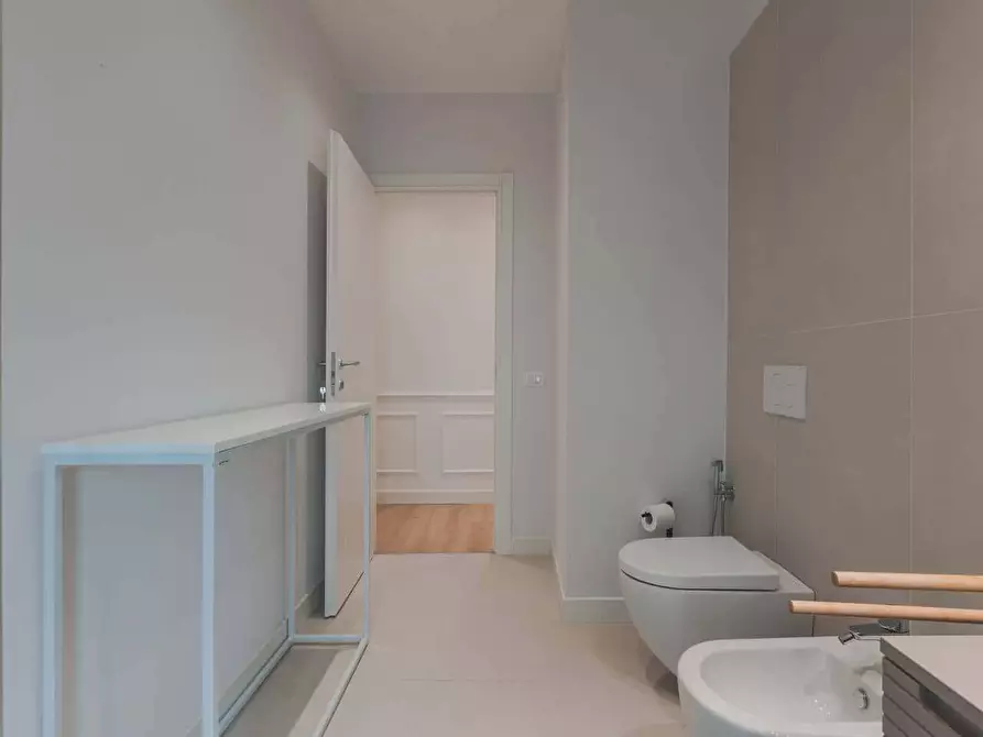 Immagine 12 di Appartamento in affitto  in Via Milano17 a Trieste