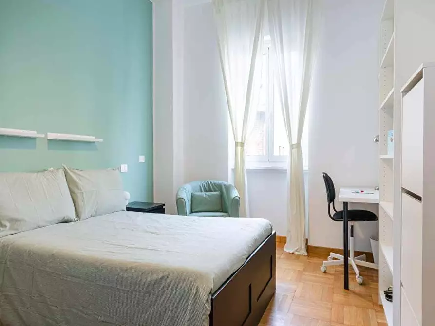 Immagine 4 di Camera in affitto  in Viale Emilio Caldara24a a Milano