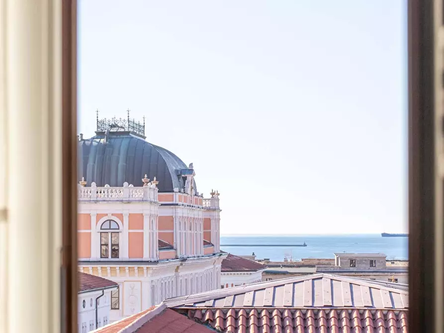 Immagine 20 di Appartamento in affitto  in Via Sant'Anastasio6 a Trieste