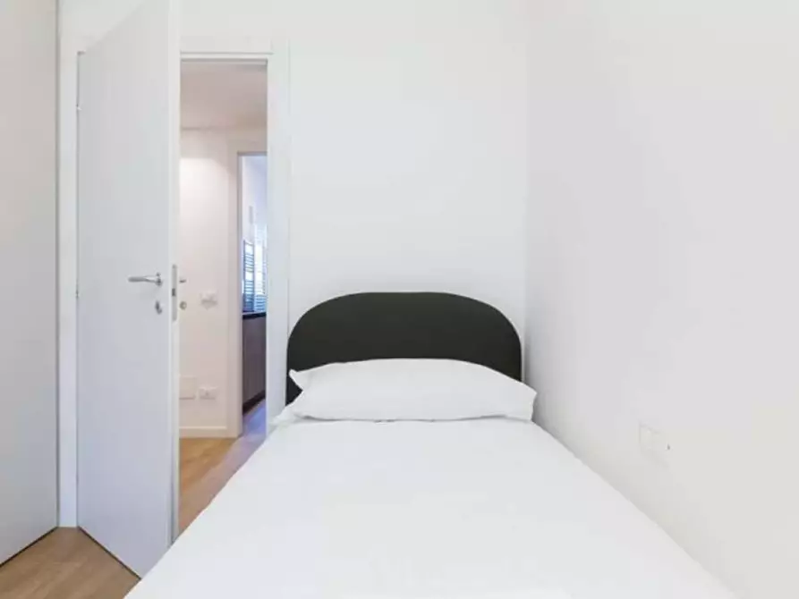 Immagine 30 di Appartamento in affitto  in Via degli Anemoni1 a Milano