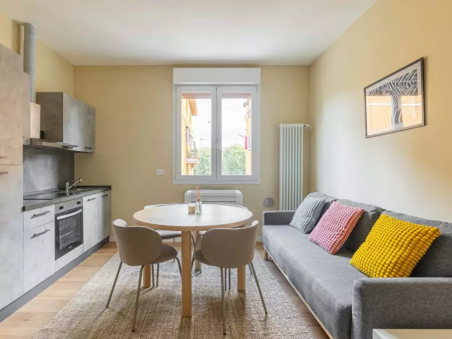 Immagine 1 di Appartamento in affitto  in Via Oreste Regnoli6 a Bologna