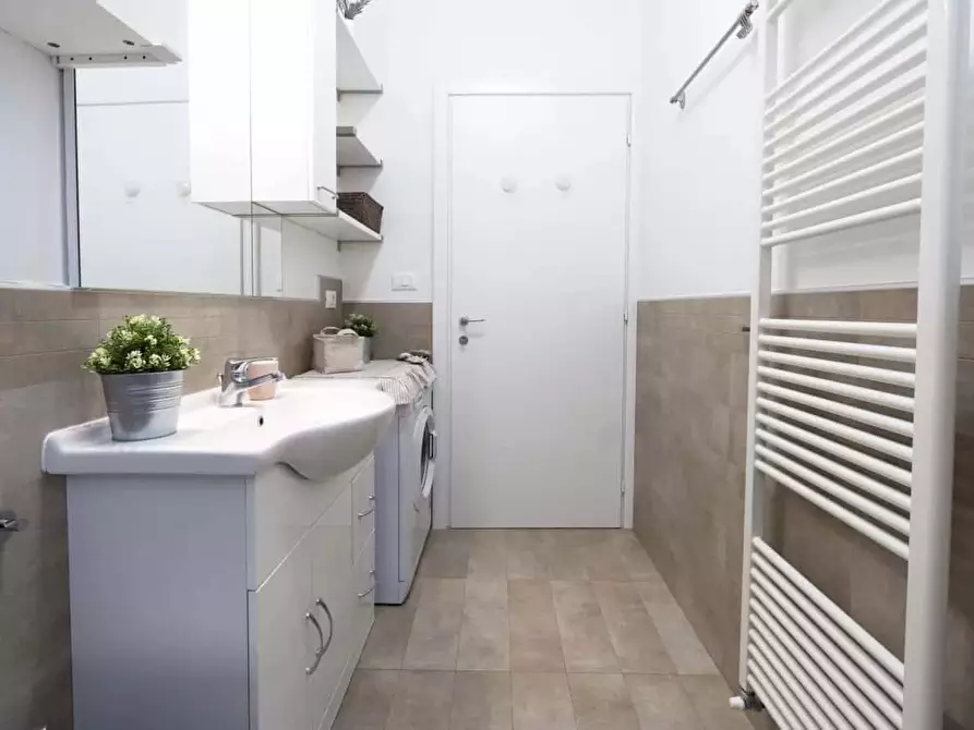 Immagine 23 di Appartamento in affitto  in Via Pasubio84 a Bologna