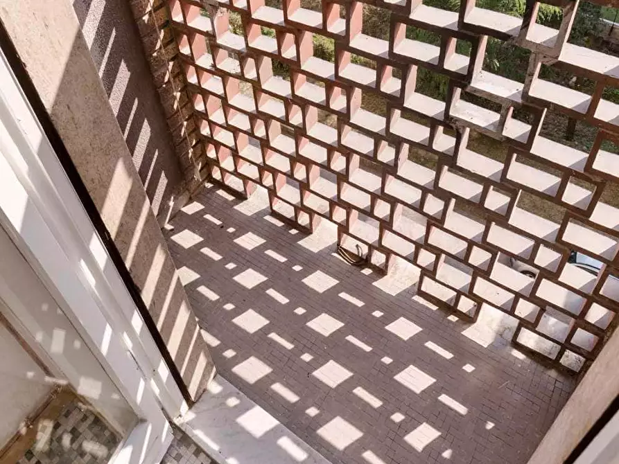 Immagine 38 di Camera in affitto  in Via dei Mandorli6 a Buccinasco
