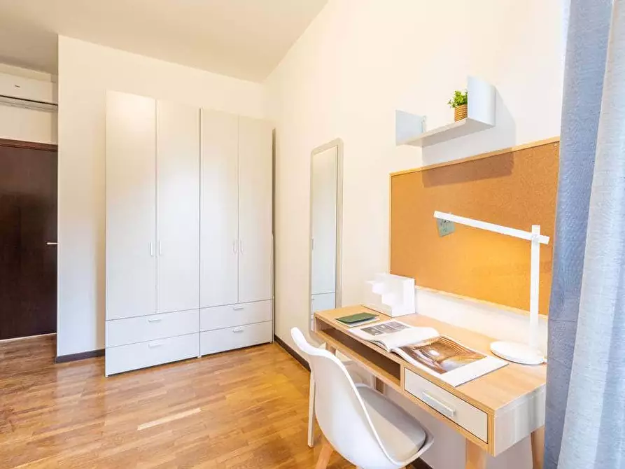 Immagine 2 di Camera in affitto  in Viale Tibaldi54 a Milano