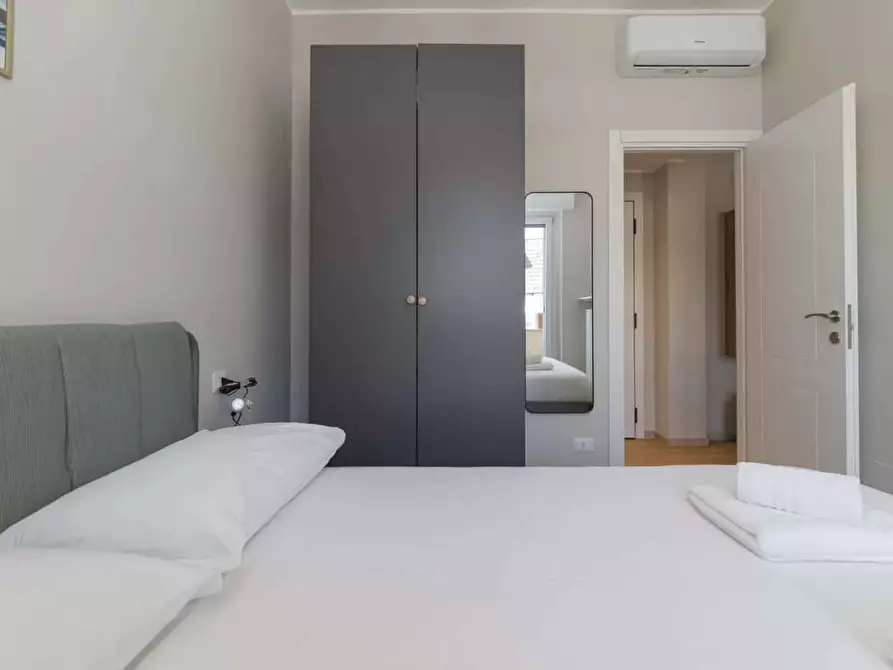 Immagine 5 di Appartamento in affitto  in Viale Coni Zugna58 a Milano