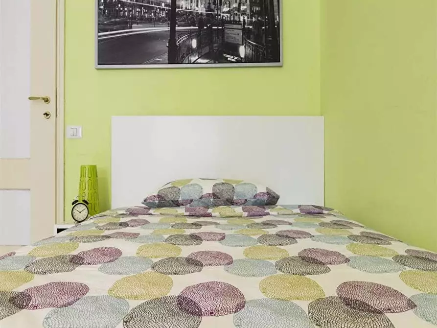 Immagine 5 di Camera in affitto  in Via Vincenzo Monti77 a Milano