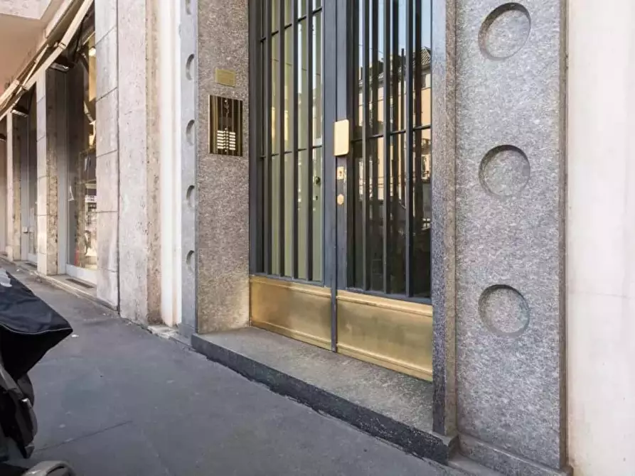 Immagine 30 di Appartamento in affitto  in Via Santa Croce a Milano