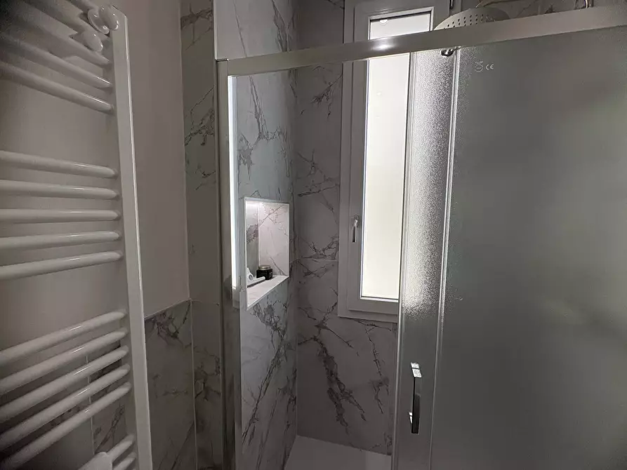 Immagine 11 di Camera in affitto  in Via Cassia29 a Firenze