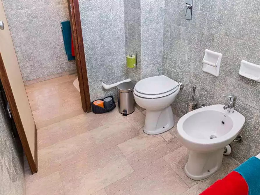 Immagine 32 di Camera in affitto  in Via Giuseppe Frua16 a Milano