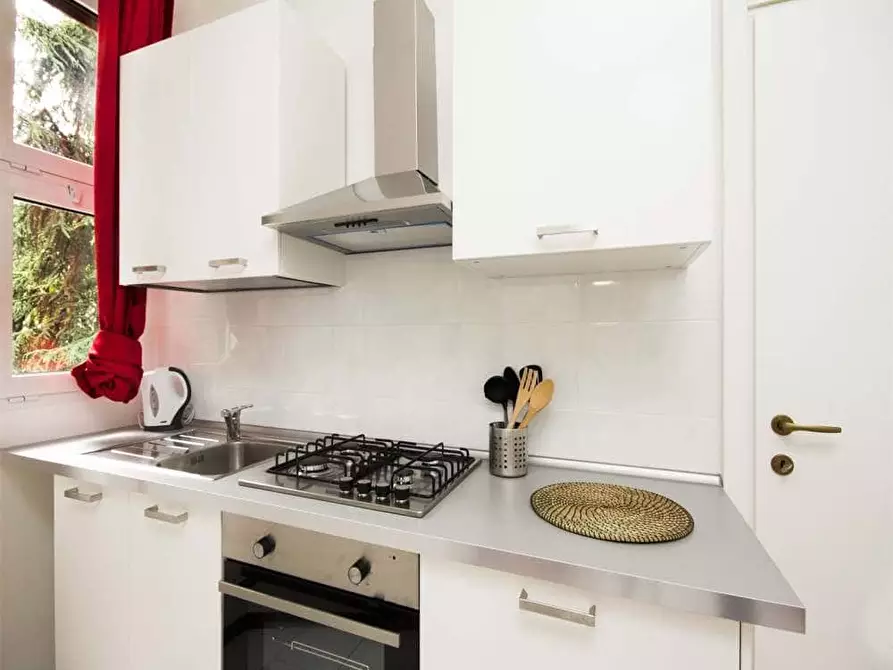 Immagine 19 di Camera in affitto  in Via Salvatore Barzilai5 a Milano