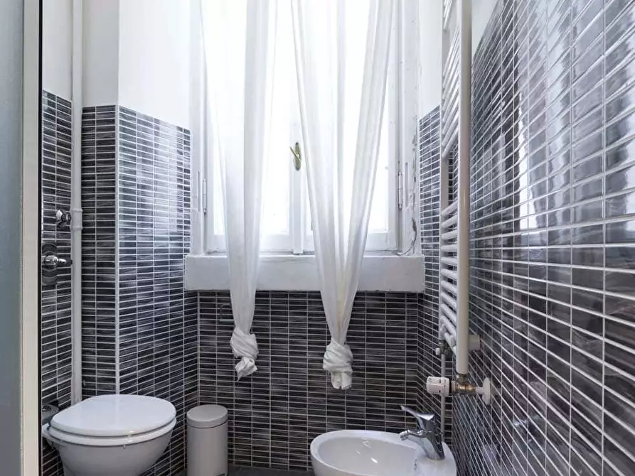 Immagine 21 di Camera in affitto  in Viale Abruzzi11 a Milano