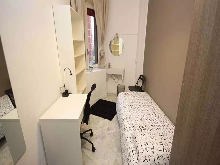 Immagine 14 di Camera in affitto  in Via Salvatore Barzilai15 a Milano