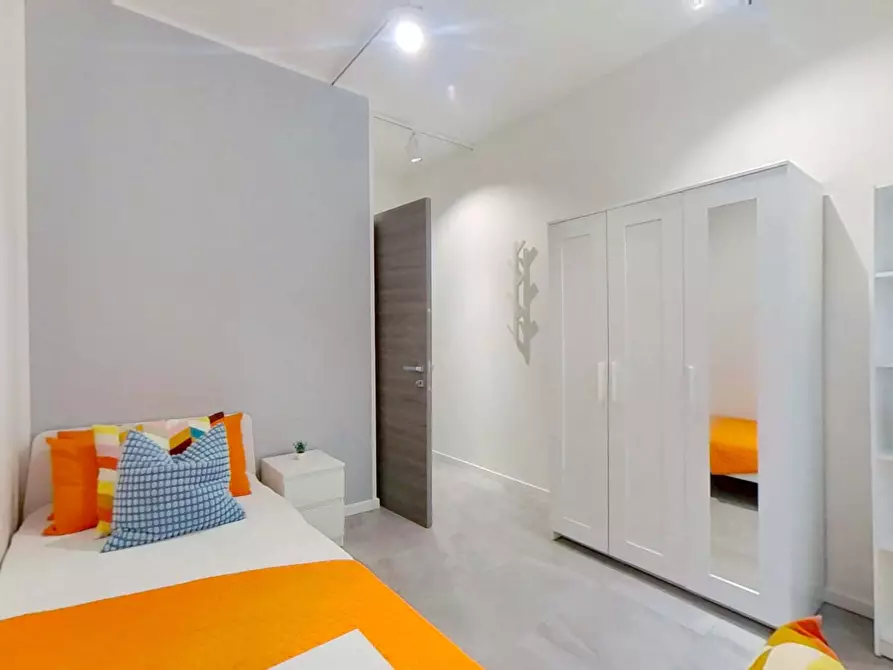 Immagine 2 di Camera in affitto  in Corso Canalchiaro26 a Modena