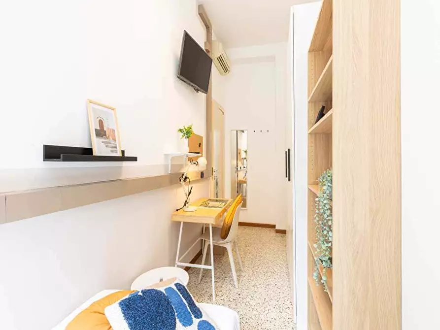 Immagine 5 di Camera in affitto  in Via Nino Bixio34 a Milano