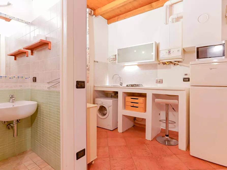 Immagine 15 di Appartamento in affitto  in Via Mirasole10 a Bologna