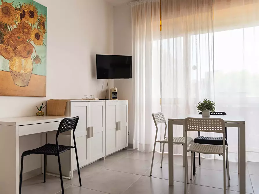 Immagine 11 di Appartamento in affitto  in Via Paul Valery3 a Milano