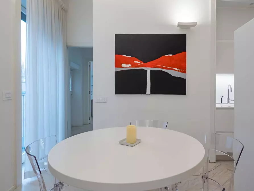 Immagine 10 di Appartamento in affitto  in Corso Europa10 a Milano