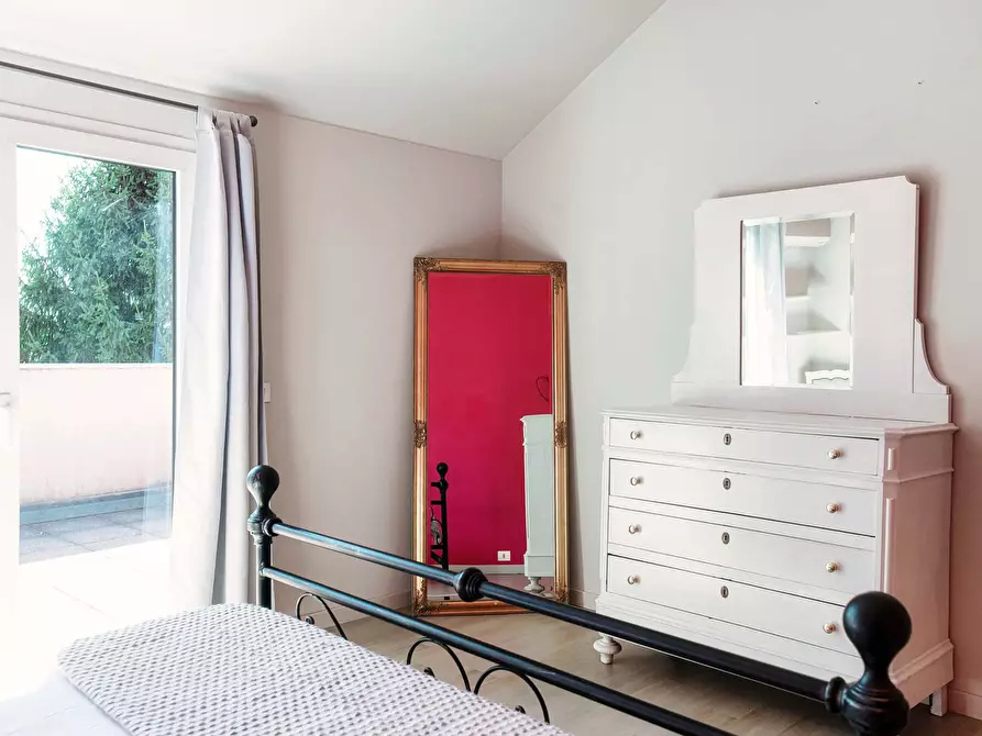 Immagine 47 di Appartamento in affitto  in Via Belvedere10 a Bizzarone