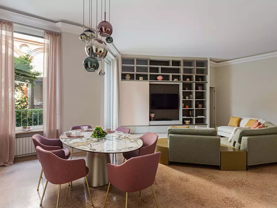 Immagine 12 di Appartamento in affitto  in Via dei Piatti4 a Milano