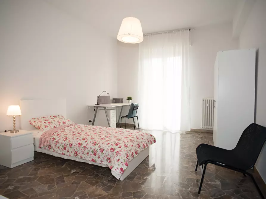 Immagine 2 di Camera in affitto  in Via Quintino Sella44 a Firenze