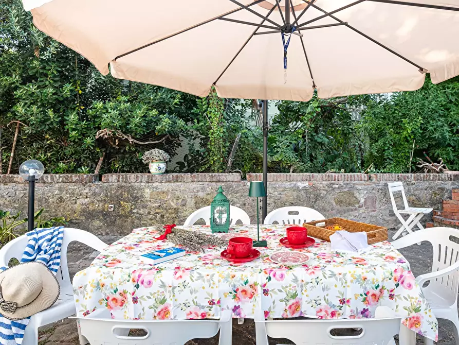 Immagine 35 di Appartamento in affitto  in Viale Lazzaro Papi117 a Lucca