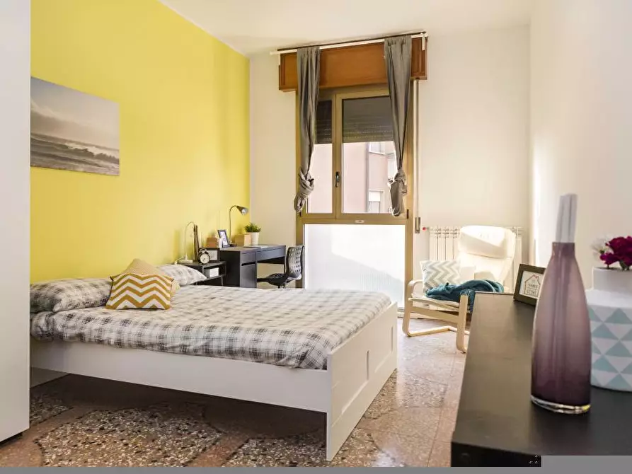 Immagine 3 di Camera in affitto  in Viale Giovanni Vicini20 a Bologna