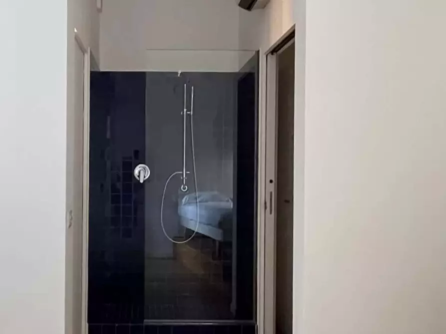 Immagine 18 di Appartamento in affitto  in Via Caccialepori41 a Milano